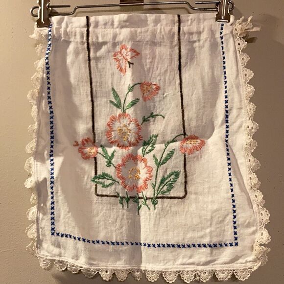 Embroidered Clutch  - Picture 5 of 8